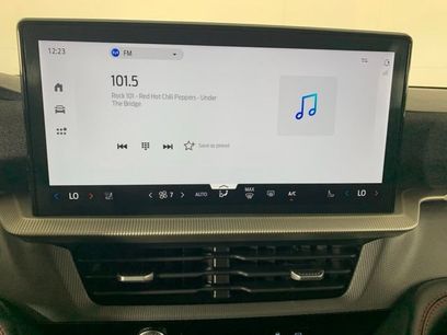 Used 2025 Ford Explorer ST-Line w/ Premium Package