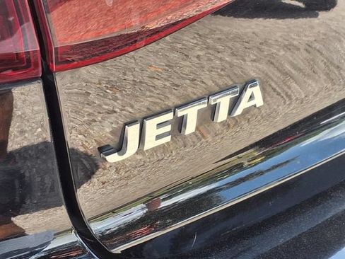 Used 2017 Volkswagen Jetta S FWD image 9