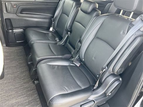 Used 2023 Honda Odyssey Touring image 29