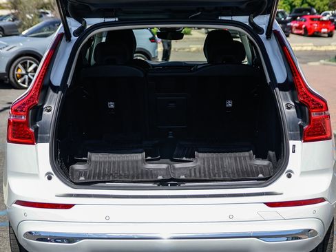 Used 2023 Volvo XC60 T8 Plus w/ Protection Package Premier image 30