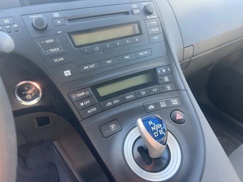 Used 2010 Toyota Prius Five FWD image 17