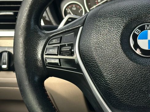 Used 2017 BMW 330i xDrive Wagon AWD/4WD image 30