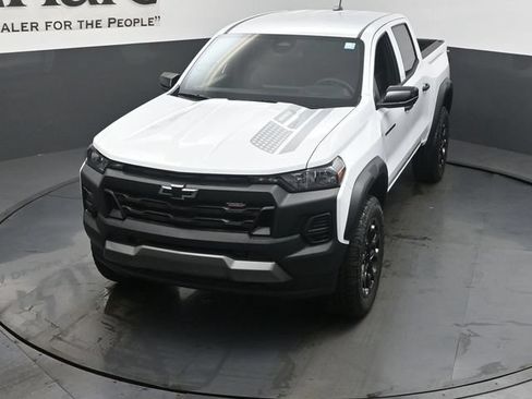 New 2026 Chevrolet Colorado Trail Boss AWD/4WD image 24