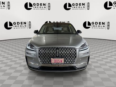 Certified 2023 Lincoln Corsair Standard w/ Equipment Group 101A image 3