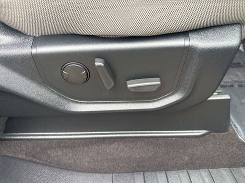 Certified 2020 Ford F150 XLT w/ Equipment Group 302A Luxury image 38