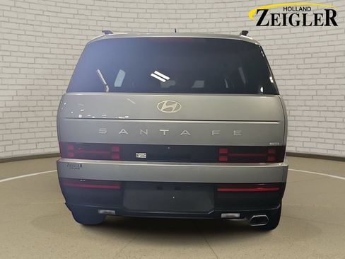 Used 2025 Hyundai Santa Fe SEL AWD/4WD image 6