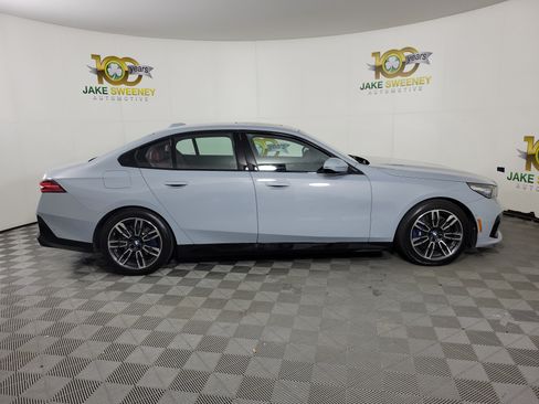 Certified 2026 BMW 540i xDrive w/ M Sport Package AWD/4WD image 8