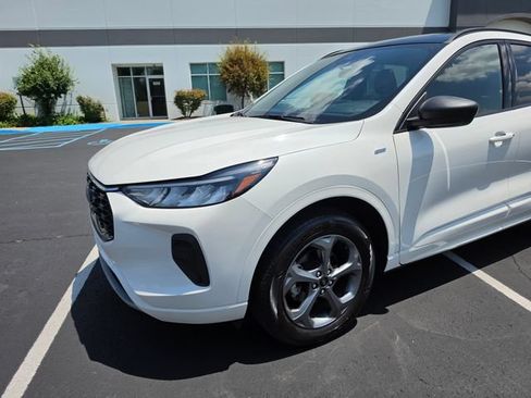 Used 2024 Ford Escape ST-Line w/ Tech Pack #1 AWD/4WD image 14
