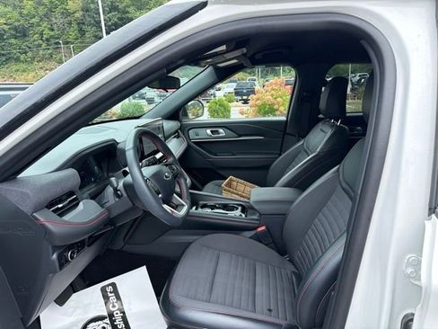 Used 2025 Ford Explorer ST-Line AWD/4WD image 12