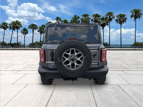 Used 2025 Ford Bronco Badlands image 7