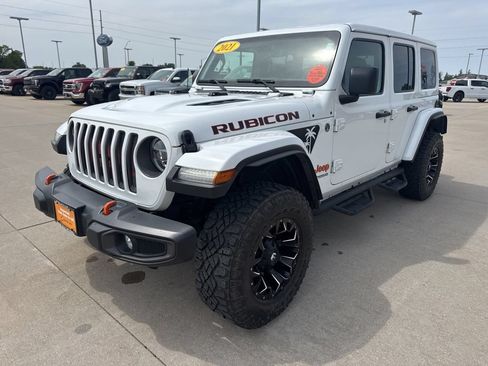 Used 2021 Jeep Wrangler Unlimited Rubicon w/ Dual Top Group AWD/4WD image 23