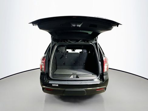 Used 2021 Chevrolet Tahoe RST w/ Luxury Package image 38