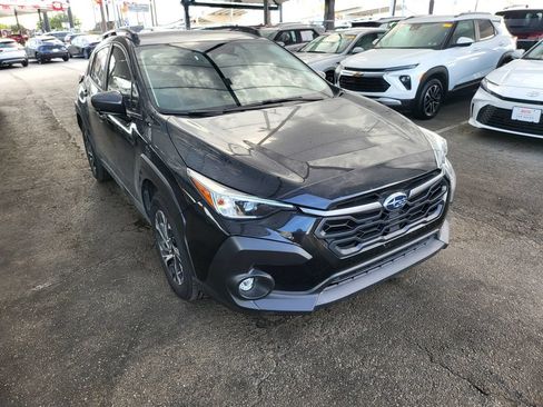Used 2025 Subaru Crosstrek 2.5i Premium AWD/4WD image 2
