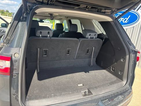 Used 2021 Chevrolet Traverse Premier AWD/4WD image 32