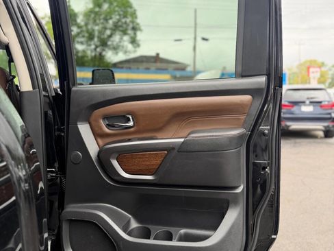 Used 2018 Nissan Titan Platinum Reserve w/ Platinum Utility Package image 15