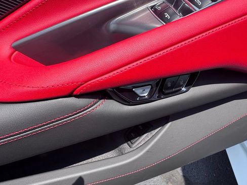 Used 2026 Chevrolet Corvette Stingray Preferred Conv w/ Z51 Performance Package RWD image 31