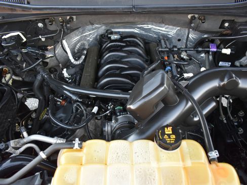 Used 2017 Ford F150 Lariat image 47