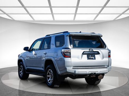 Used 2024 Toyota 4Runner TRD Off-Road Premium image 2