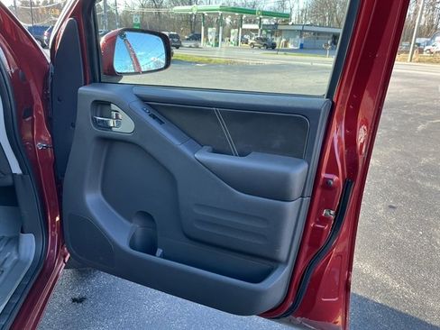 Used 2018 Nissan Frontier PRO-4X w/ Pro-4x Luxury Package image 32
