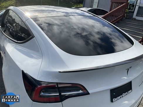 Used 2021 Tesla Model Y Long Range image 89