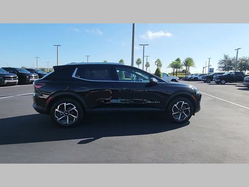 New 2026 Chevrolet Equinox EV LT image 22