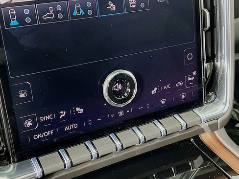 Certified 2025 GMC Yukon Denali w/ Denali Reserve Package image 15