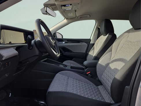 Certified 2026 Volkswagen Tiguan S FWD image 20