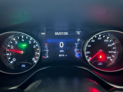 Used 2018 Jeep Compass Sport w/ Cold Weather Group FWD image 12
