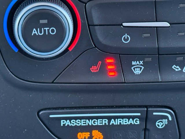 Used 2018 Ford Escape Titanium w/ Ford Safe & Smart Package FWD image 23