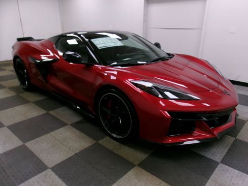 New 2026 Chevrolet Corvette E-Ray w/ Stealth Interior Trim Package AWD/4WD image 12