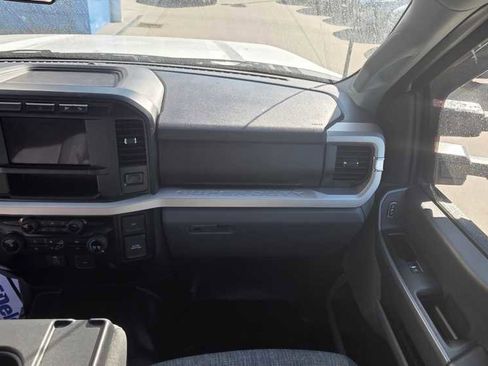 Used 2024 Ford F250 XLT w/ FX4 Off-Road Package image 18