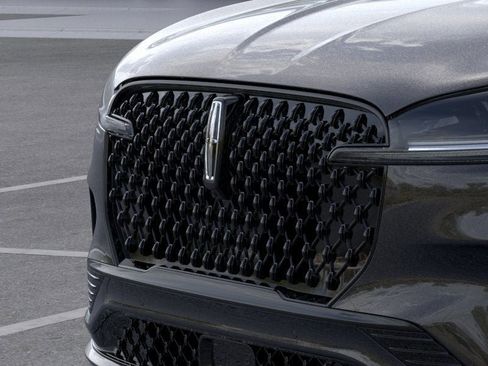 New 2025 Lincoln Aviator AWD w/ Jet Appearance Package image 17