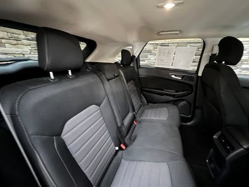 Used 2019 Ford Edge SE AWD/4WD image 33