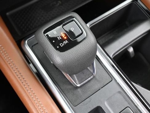 Used 2023 Nissan Pathfinder Platinum image 35