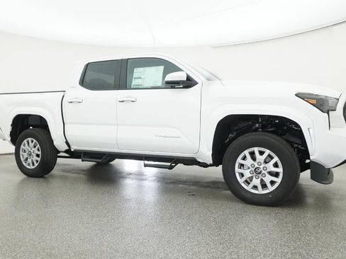 New 2025 Toyota Tacoma SR5 image 28