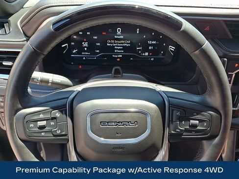 Used 2024 GMC Yukon XL Denali Ultimate AWD/4WD image 4