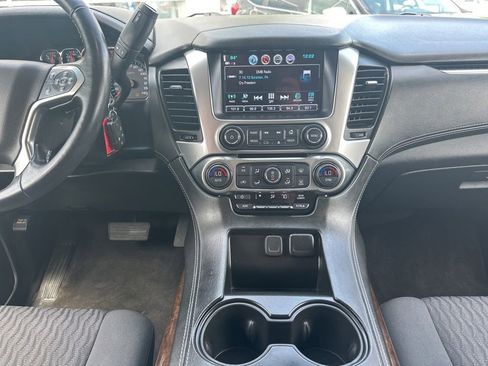 Used 2019 Chevrolet Tahoe LS AWD/4WD image 21