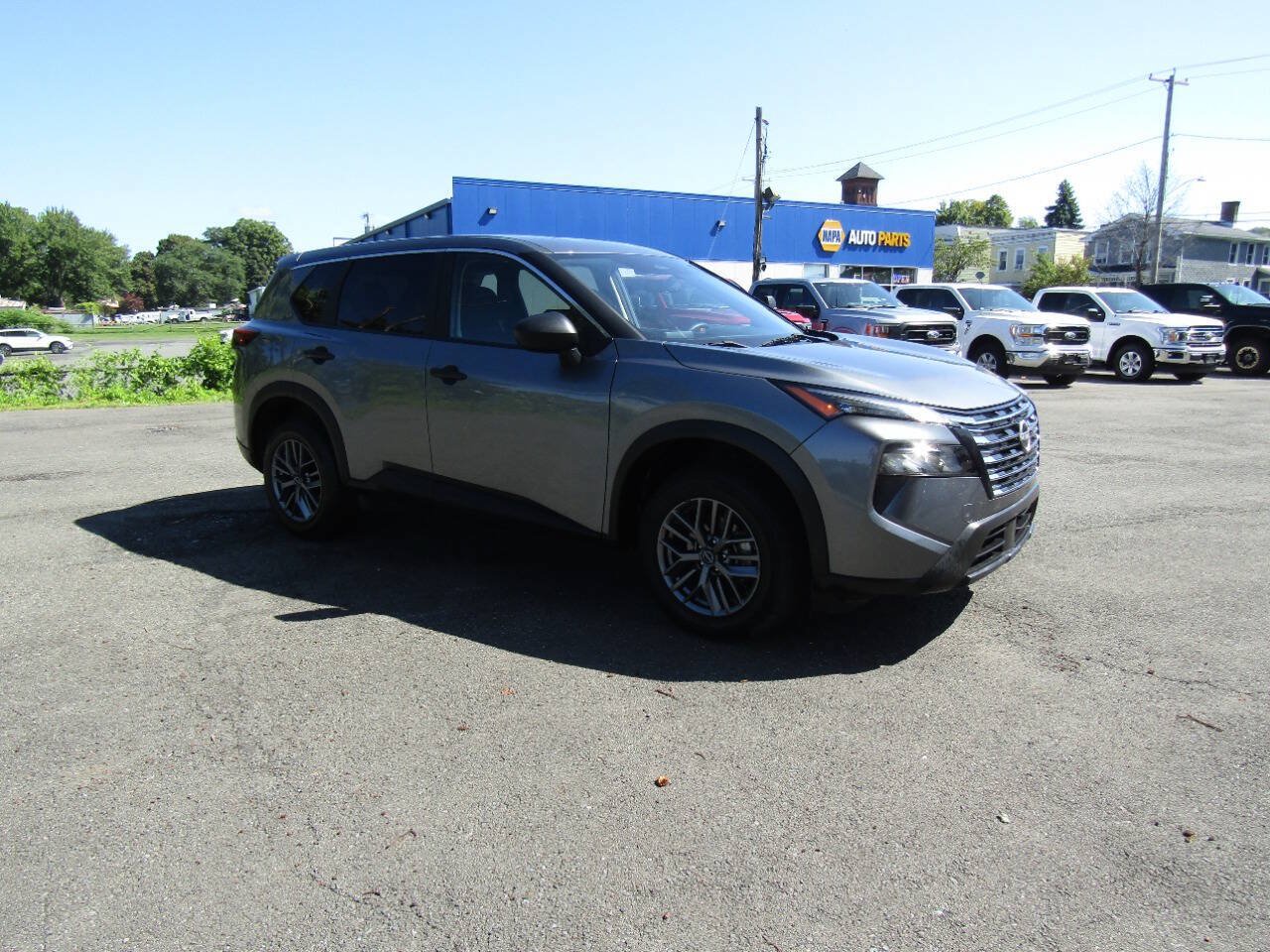 Used 2024 Nissan Rogue S AWD/4WD image 39