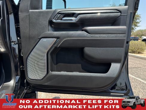 Used 2024 GMC Sierra 2500 AT4X w/ AT4X AEV Edition AWD/4WD image 32