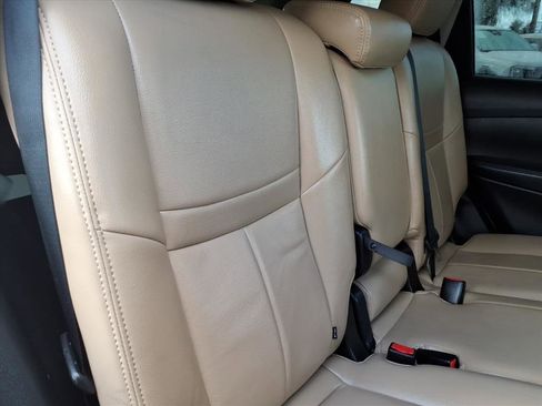 Used 2014 Nissan Rogue SV w/ SV Premium Package image 15