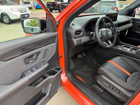 Used 2026 Honda Passport TrailSport image 13