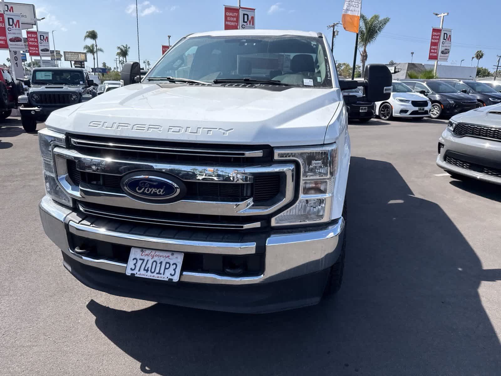 Used 2022 Ford F250 XLT AWD/4WD image 2