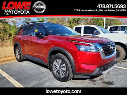 Used 2025 Nissan Pathfinder SL