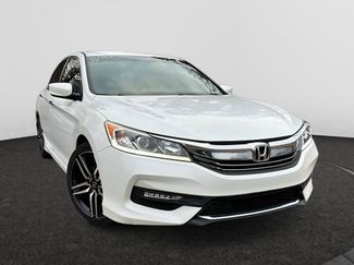 Used 2017 Honda Accord Sport Special Edition video 1