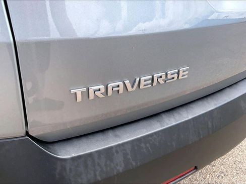 Used 2023 Chevrolet Traverse LT FWD image 30
