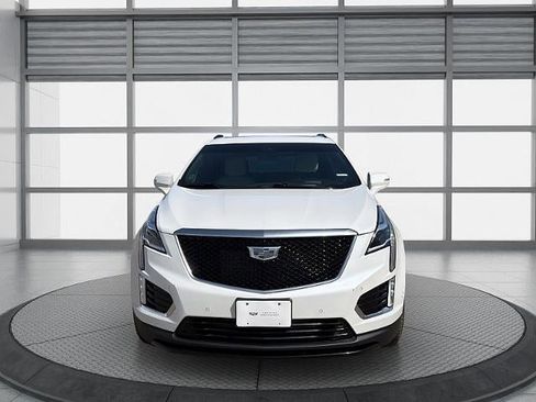 Certified 2023 Cadillac XT5 Sportv w/ Technology Package AWD/4WD image 9