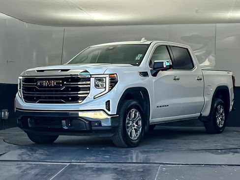 Used 2025 GMC Sierra 1500 SLT AWD/4WD image 7