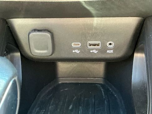 Used 2021 Chevrolet TrailBlazer RS w/ Sun and Liftgate Package image 37