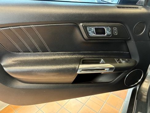 Used 2016 Ford Mustang Premium RWD image 15