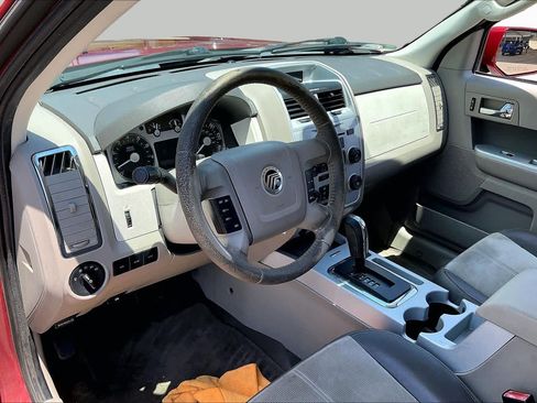 Used 2010 Mercury Mariner Premier FWD image 16